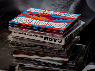 Do Vinyl Records Outshine CDs?