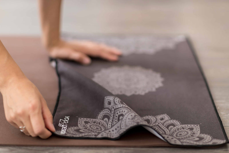 Yoga Design Lab Hand Yoga Towel Mandala Black