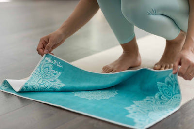Yoga Design Lab Hand Yoga Towel Mandala Turquoise