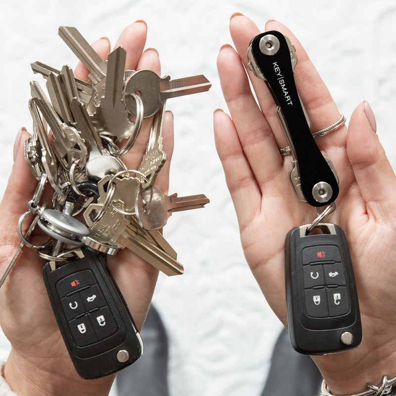 KeySmart Orginal - Compact Key Holder and Keychain Organiser (Up to 8 Keys) - Black